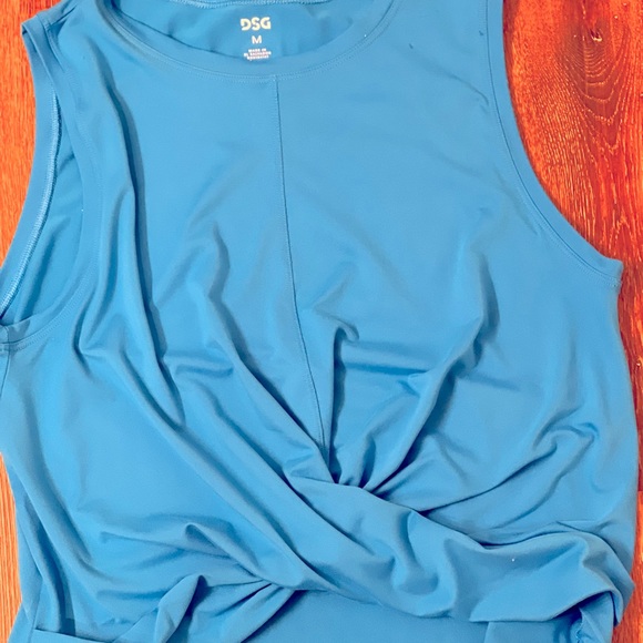 Cropped top by DSG NWOT SIZE M - Picture 3 of 3